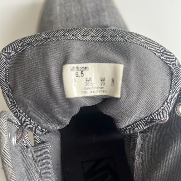 Vans High Tops- Rare Design! 6.5 - Picture 6 of 9